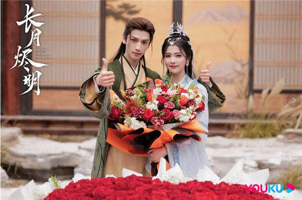 《长月烬明》曝杀青特辑 罗云熙白鹿造型惊艳唯美感拉满(图1) 《长月烬明》曝杀青特辑 罗云熙白鹿造型惊艳唯美感拉满(图1)